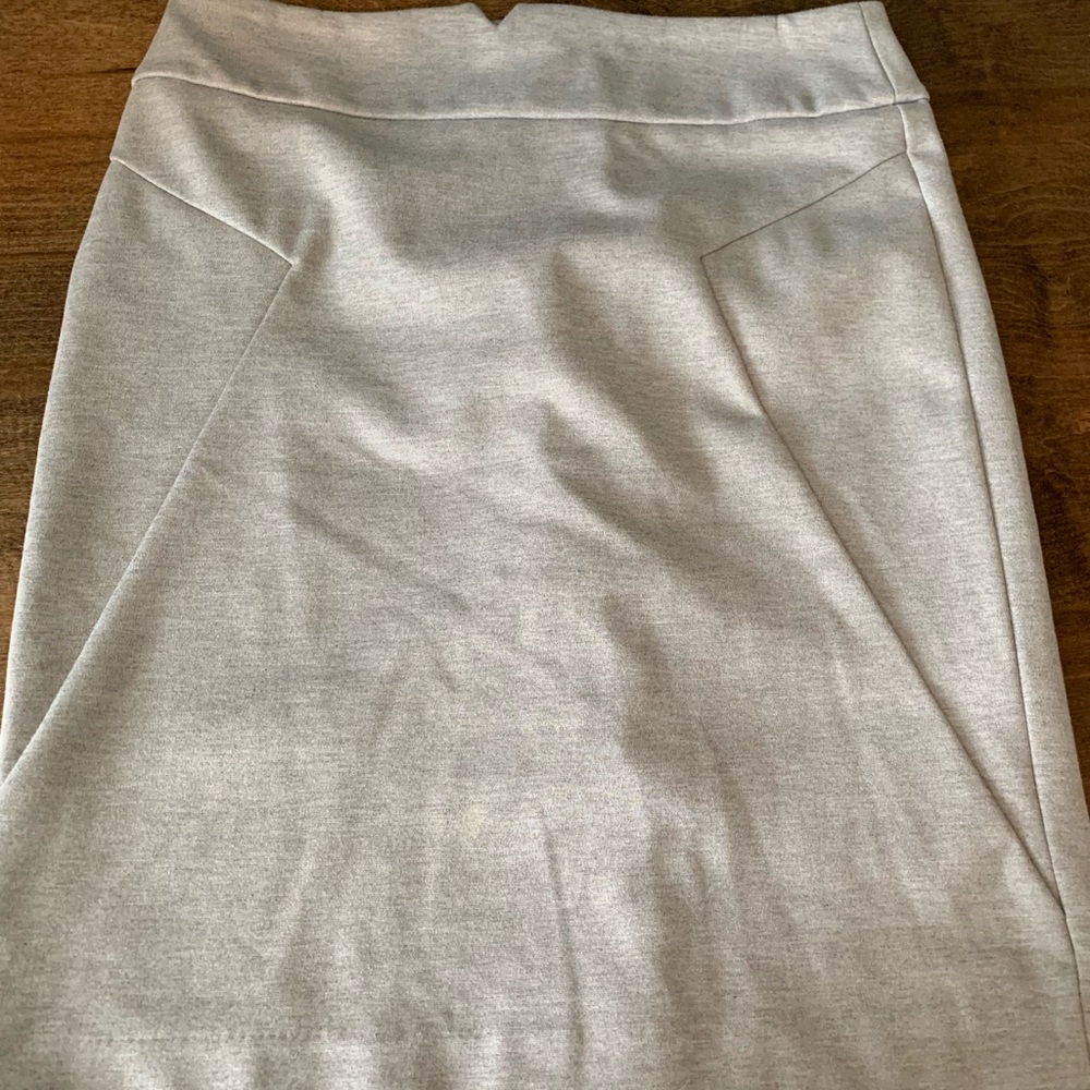 Pale grey stretchy pencil skirt